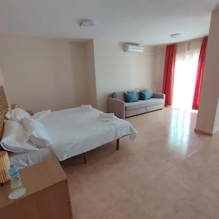 Algorfa فندق مبيت وإفطار