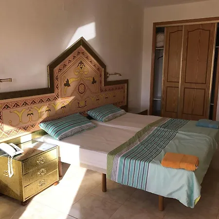 فندق مبيت وإفطار Algorfa Castillo de Montemar