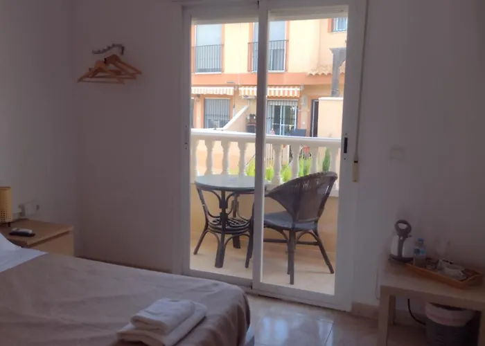 ベッド・アンド・ブレックファスト Algorfa Castillo de Montemar