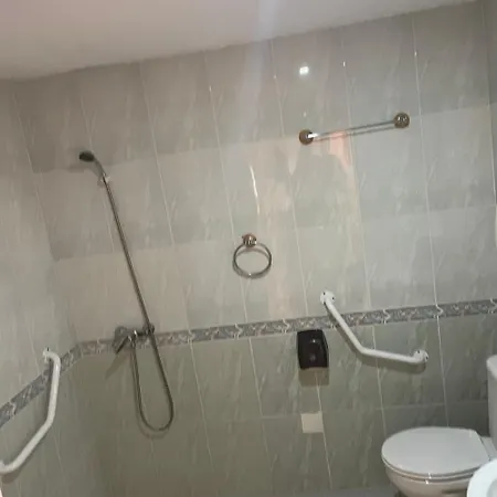 Hotel Algorfa Oda ve Kahvaltı 2*