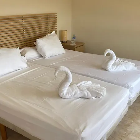 Bed & Breakfast Algorfa Castillo de Montemar