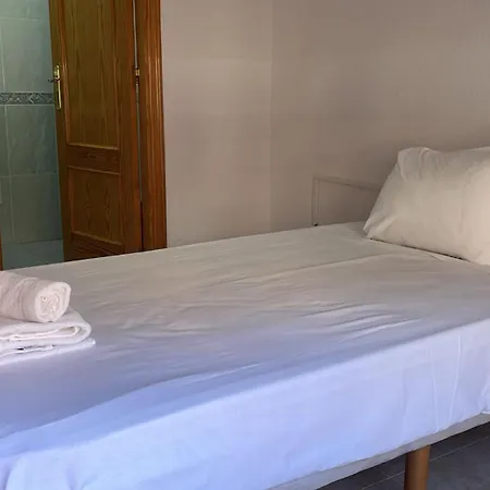 Bed & Breakfast Algorfa 2*