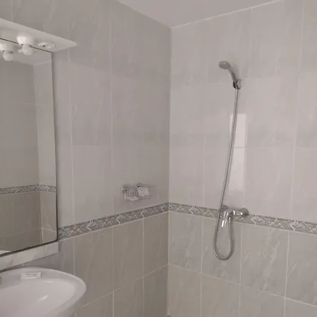 Hotel Algorfa Bed & Breakfast 2*