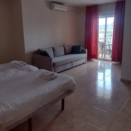 Hotel Algorfa Bed & Breakfast 2*