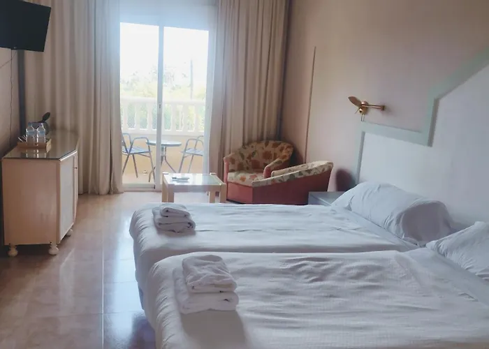 Algorfa Bed & Breakfast Castillo de Montemar